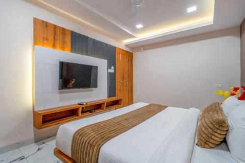 hotel deols paradise