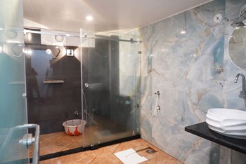 viraj international hotel