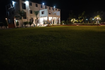 viraj international hotel