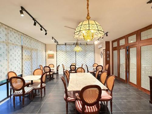 Madhukar Vilas,,3 star