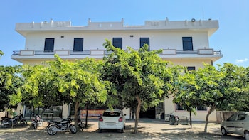 hare krishna hotel and restaurant