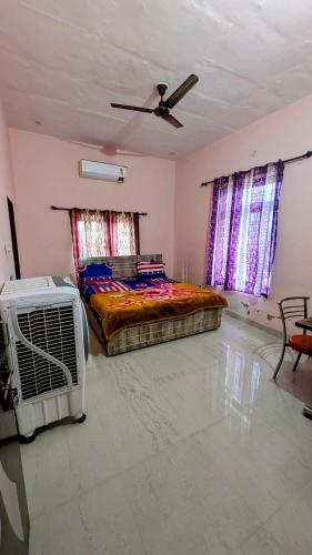 hare krishna hotel and restaurant