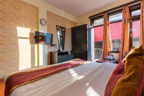 the raikwals by vista stays