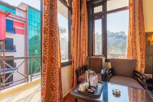 the raikwals by vista stays