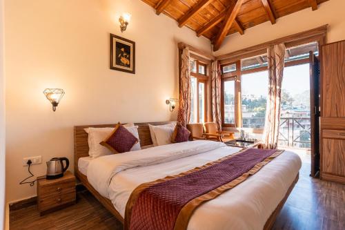 the raikwals by vista stays