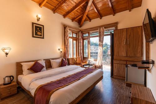 the raikwals by vista stays