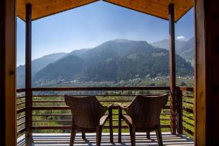 the aesthetic nest boutique stay and cafe