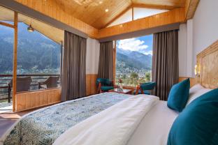 the aesthetic nest boutique stay and cafe