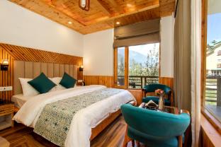 the aesthetic nest boutique stay and cafe