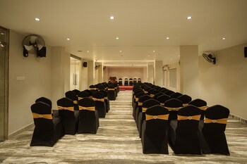 kanak residency thalassary