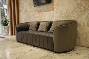 kanak residency thalassary