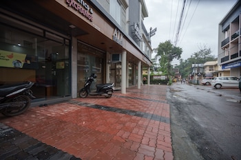 kanak residency thalassary