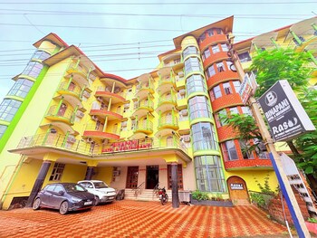 Binapani Hotel & Restaurant Tarapith,,2 star