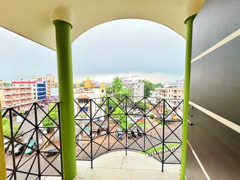 binapani hotel and restaurant tarapith