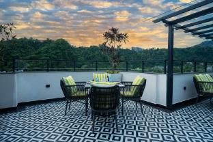 crestorio resort and spa dehradun