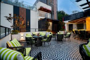 crestorio resort and spa dehradun