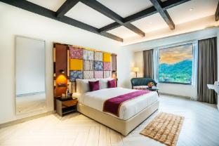 crestorio resort and spa dehradun