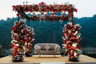 crestorio resort and spa dehradun