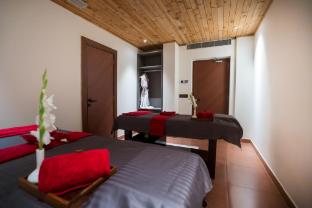 crestorio resort and spa dehradun