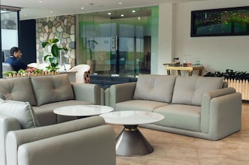 crestorio resort and spa dehradun