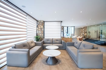 crestorio resort and spa dehradun