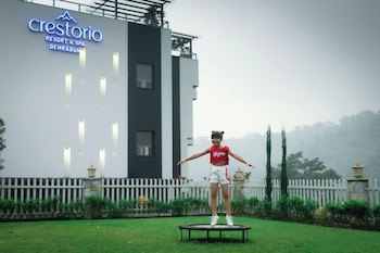 crestorio resort and spa dehradun