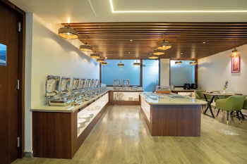 crestorio resort and spa dehradun