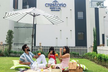 crestorio resort and spa dehradun