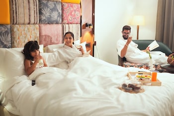 crestorio resort and spa dehradun