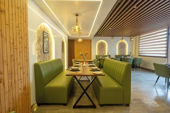 crestorio resort and spa dehradun