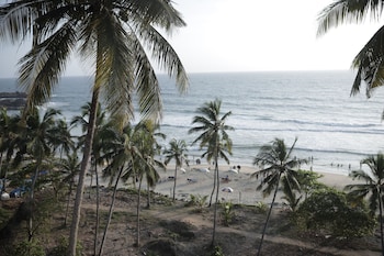 Thayil Kadaloram,,4 star