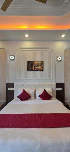 the lychee hotel and resort