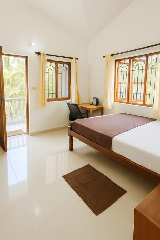 cashew garden homestay