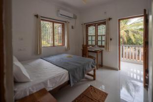 cashew garden homestay