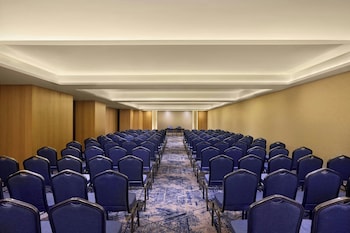 fairfield by marriott mumbai andheri west