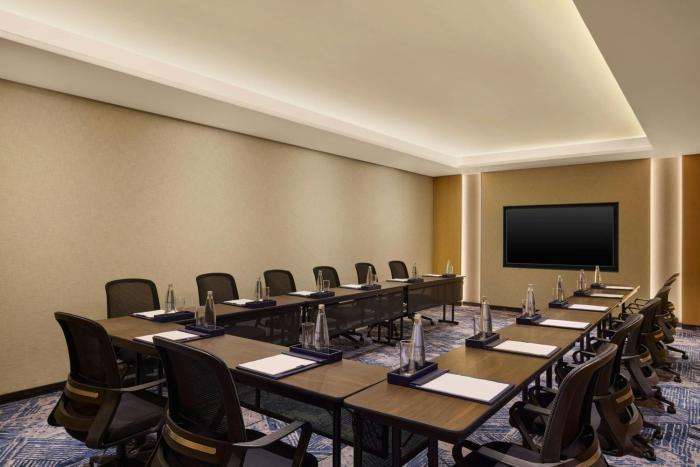 fairfield by marriott mumbai andheri west