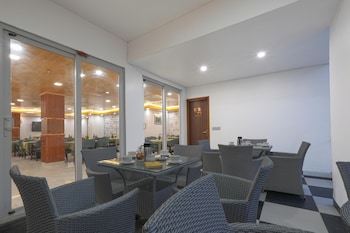 hotel skyline manali walking to mall road centrally heated