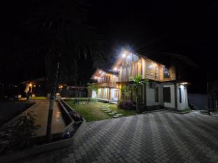 Blue Lagoon Villa Pasighat,,3 star