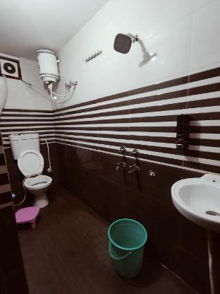 maa janki paying guest house