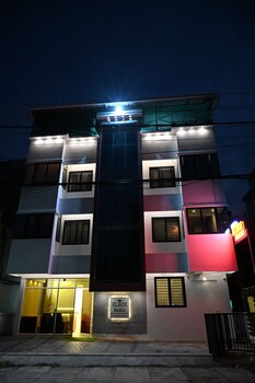 hotel elroi suites