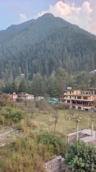 shesh besh guest house and restaurant