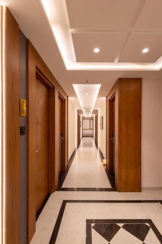 pravasa stay bapat square