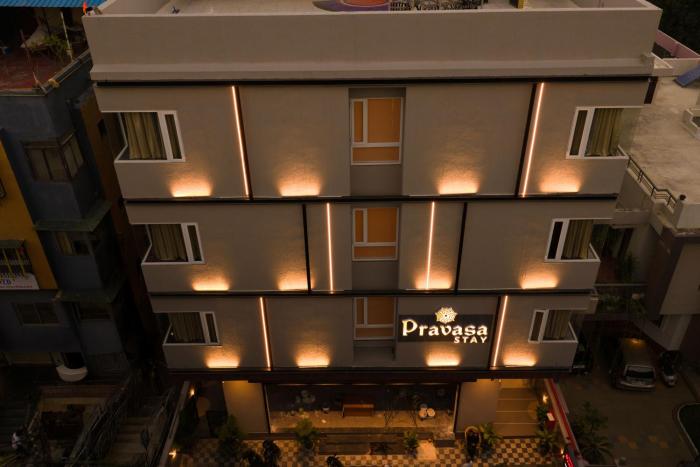 pravasa stay bapat square