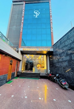 hotel sadhana palace