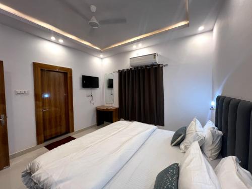 hotel dream inn khajuraho