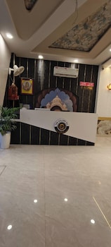 the golden taj vrindavan