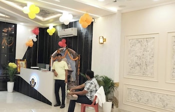 the golden taj vrindavan