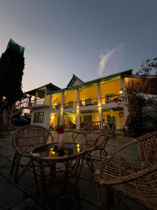 moonshine villa
