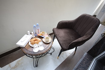 ragam residency