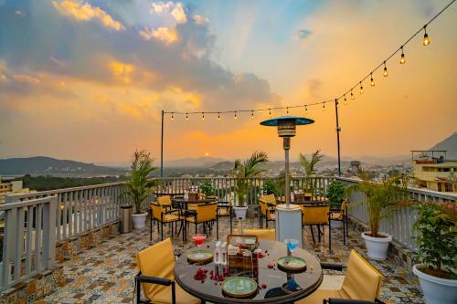 mayas manor a luxury lake view boutique hotel